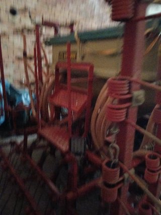 Sembradora Neumática Aguirre. 1200 kg de tolva 5 m