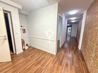 Oficina en venta en Mercado en Alicante