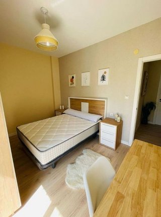 Piso en alquiler en Polígono Cartuja – La Paz en Granada