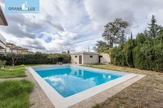 Chalet en venta en Cájar