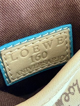 Bolso Loewe Vintage 160 Aniversario con Pins