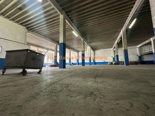 Nave industrial en alquiler en Mos