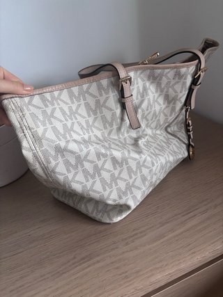 Bolso Michael Kors Beige y Dorado