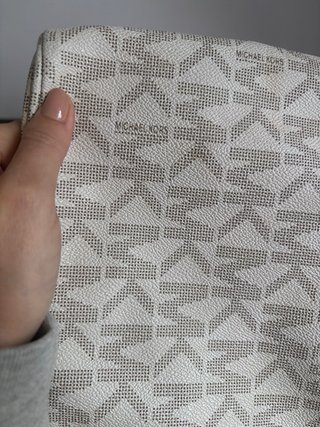 Bolso Michael Kors Beige y Dorado