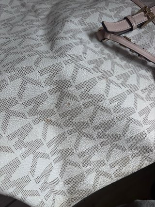 Bolso Michael Kors Beige y Dorado