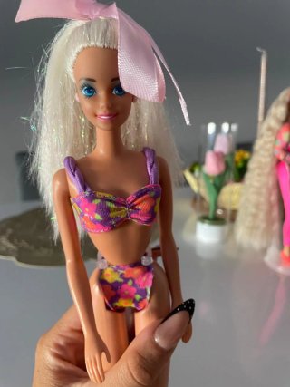 Bikini vintage Barbie con fiocco rosa floreale