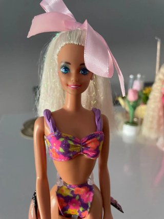 Bikini vintage Barbie con fiocco rosa floreale