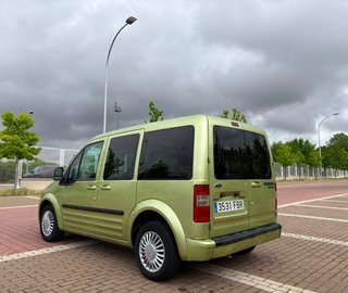 ! FORD TOURNEO CONNECT AÑO 2007 5 PLAZAS !