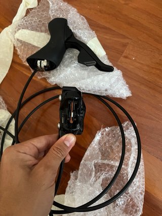 Frenos SRAM Rival AXS - manetas y pinzas