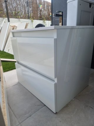 Lavabo spirit Krion Porcelanosa + Grifo + mueble
