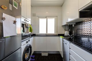 Piso en alquiler en Valdezarza en Madrid