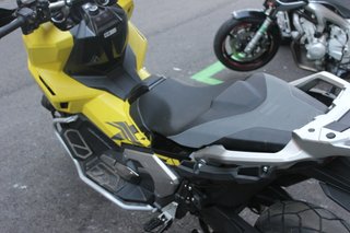 Honda XADV 750 Amarilla - 1100km
