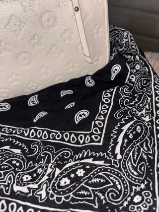 Pañuelo Bandana Negro y Blanco Estampado