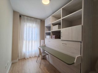 Piso en alquiler en Valdeacederas en Madrid