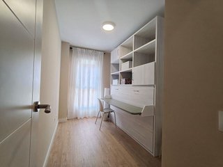 Piso en alquiler en Valdeacederas en Madrid