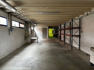 Nave industrial en alquiler en Carral
