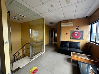 Nave industrial en alquiler en Carral