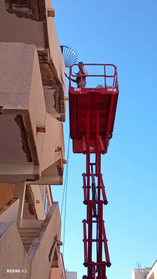 Se ofrece pintor y manitas en cuanto albañilería.