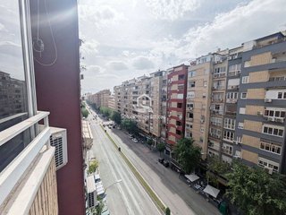 Piso en alquiler en Peñamefecit - Avda Barcelona en Jaén