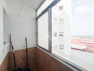 Piso en alquiler en Peñamefecit - Avda Barcelona en Jaén
