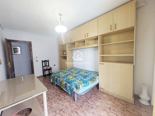 Piso en alquiler en Peñamefecit - Avda Barcelona en Jaén