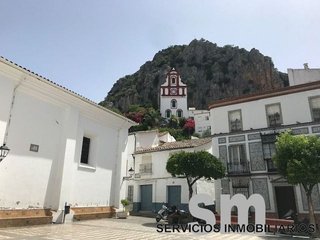 Piso en venta en Ubrique
