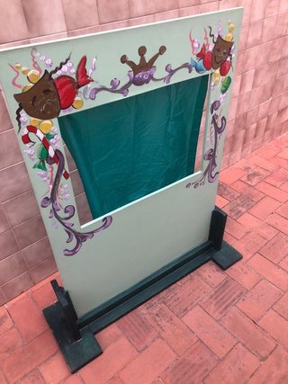 Teatro de marionetas de madera