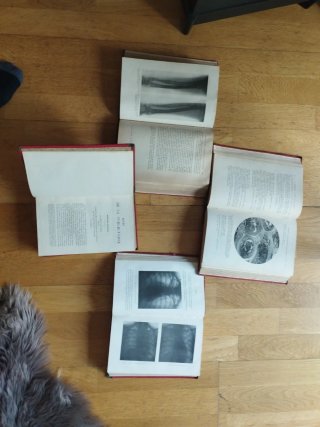 Libros antiguos medicina años 1930