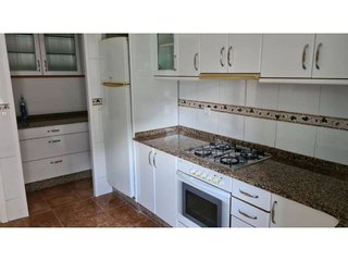 Piso en venta en A Carballeira en Ourense