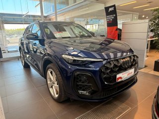 AUDI Q5 TDI quattro S tronic Black line