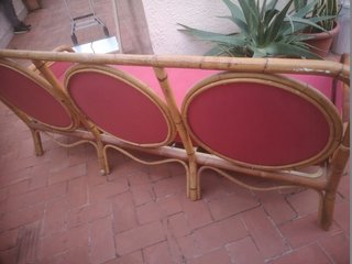 conjunto Sofa italiano y mesa bambu, valor 1800, t