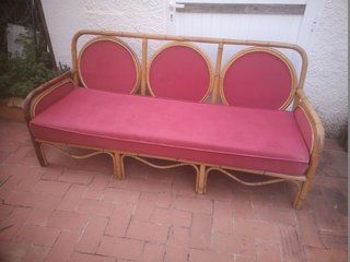 conjunto Sofa italiano y mesa bambu, valor 1800, t