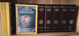 Revistas Natíonal Geographic más mueble de regalo