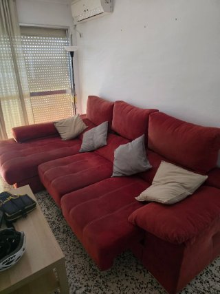 Sofá modular rojo de tela