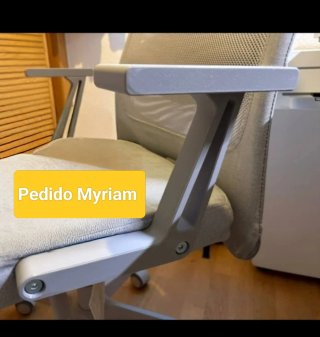 Reposabrazos silla ordenador gris