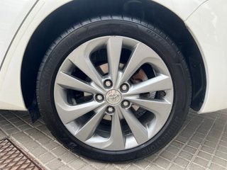 TOYOTA AURIS TOURING 1.8 136CV HYBRID 2015