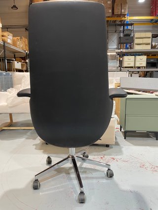 Silla de oficina giratoria de cuero
