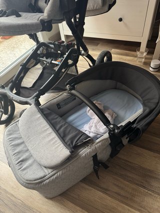 Carrito Jané Muum con capazo y bolso