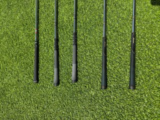 Talega de golf con 3 hierros y 2 maderas