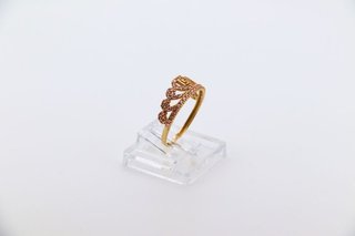 ANILLO PEQUEÑO CORONA 15 CIRCONITAS ROSAS.