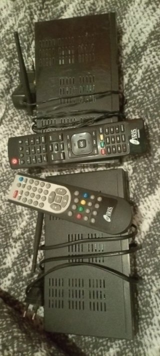 2 Receptores Satélite Iris 9800 HD 02