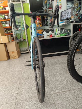 Bicicleta Giant Propel Advanced 2