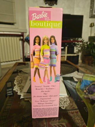 Barbie Boutique Mattel 2002 NRFB Vintage