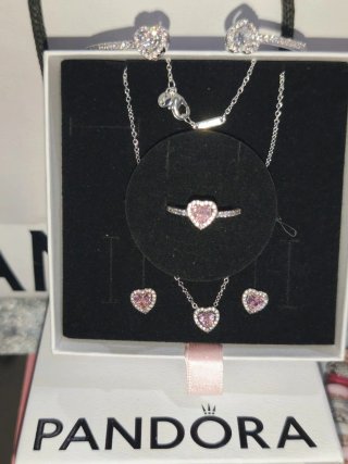 Conjunto Pandora Corazón Rosa y Plata talla 6in7