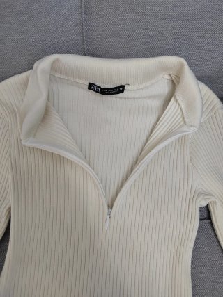 Camiseta Zara manga larga cuello polo cremallera