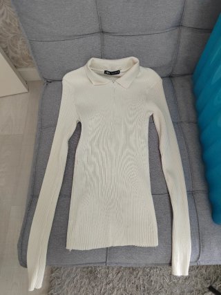 Camiseta Zara manga larga cuello polo cremallera