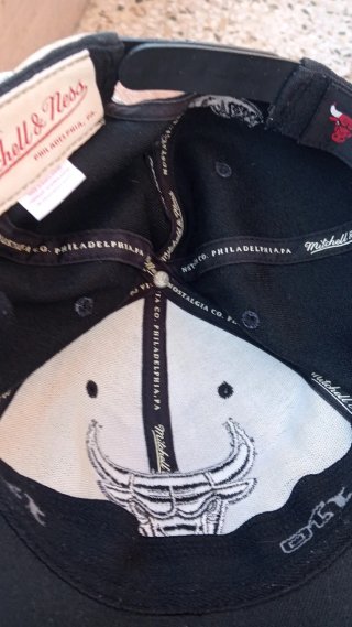Gorra Chicago Bulls Mitchell & Ness Negra