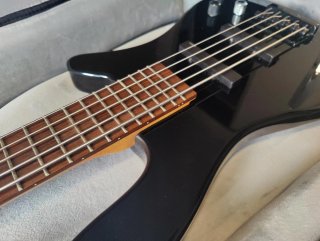 Bajo Rockbass Streamer SX5 con EMG
