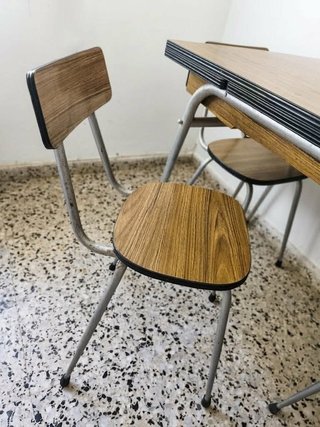 Mesa Fórmica Extensible y 6 Sillas Vintage