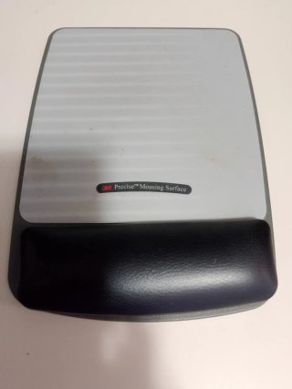 Reposamuñecas Fellowes Gris Uno son 2€ y 4€